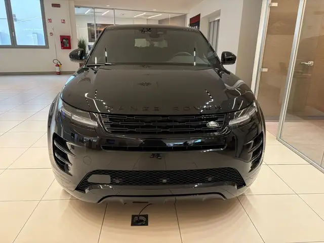 Land Rover Range Rover Evoque view 3