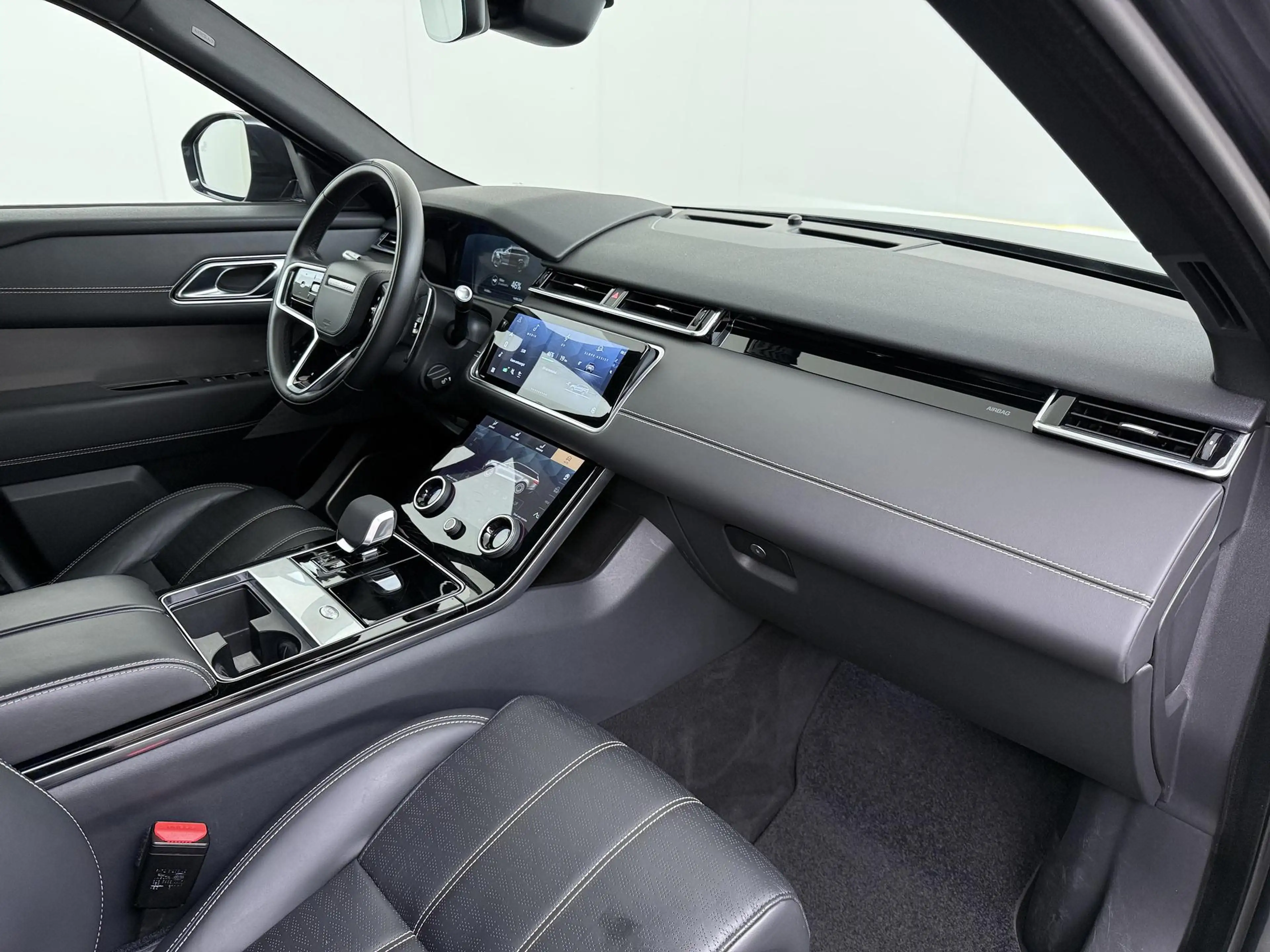 Land Rover Range Rover Velar 2.0 P400e R-Dynamic SE Trekhaak/22Inch/Massage/Mer — photo 39