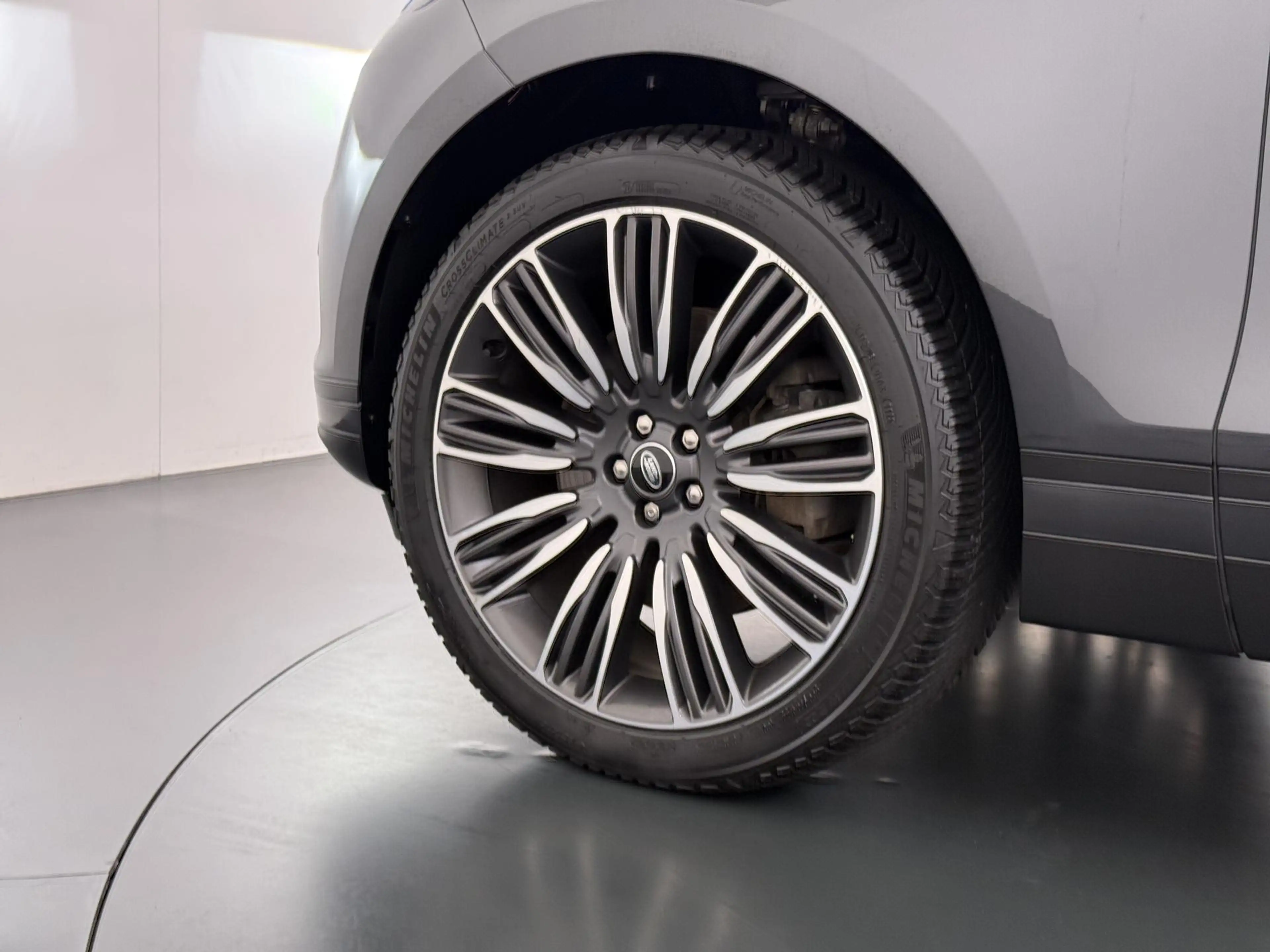 Land Rover Range Rover Velar 2.0 P400e R-Dynamic SE Trekhaak/22Inch/Massage/Mer — photo 11