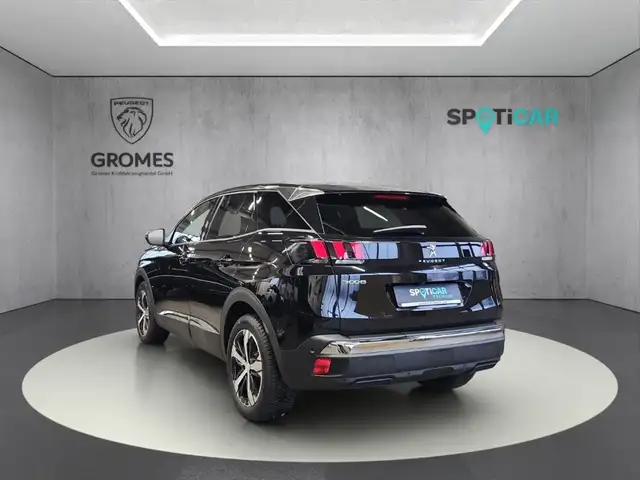 Peugeot 3008 view 5