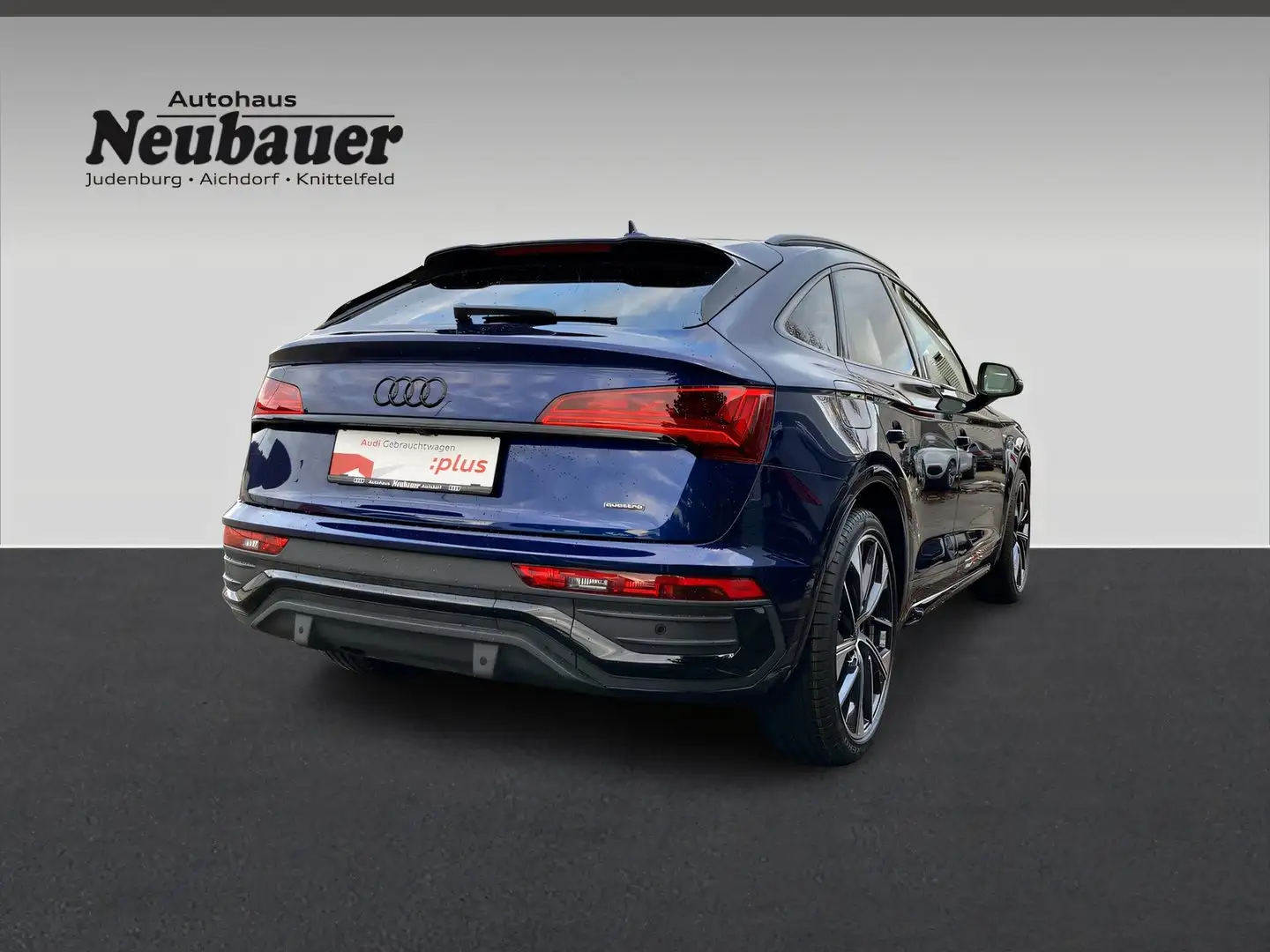 Audi Q5 40 TDI quattro admired Blau - 2