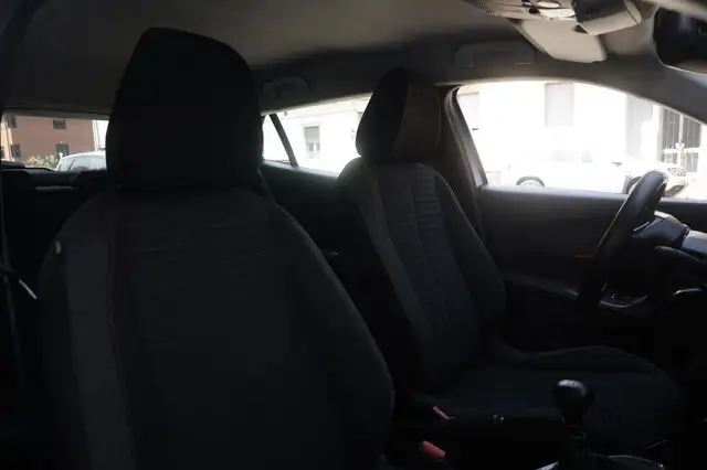 Peugeot 2008 view 6