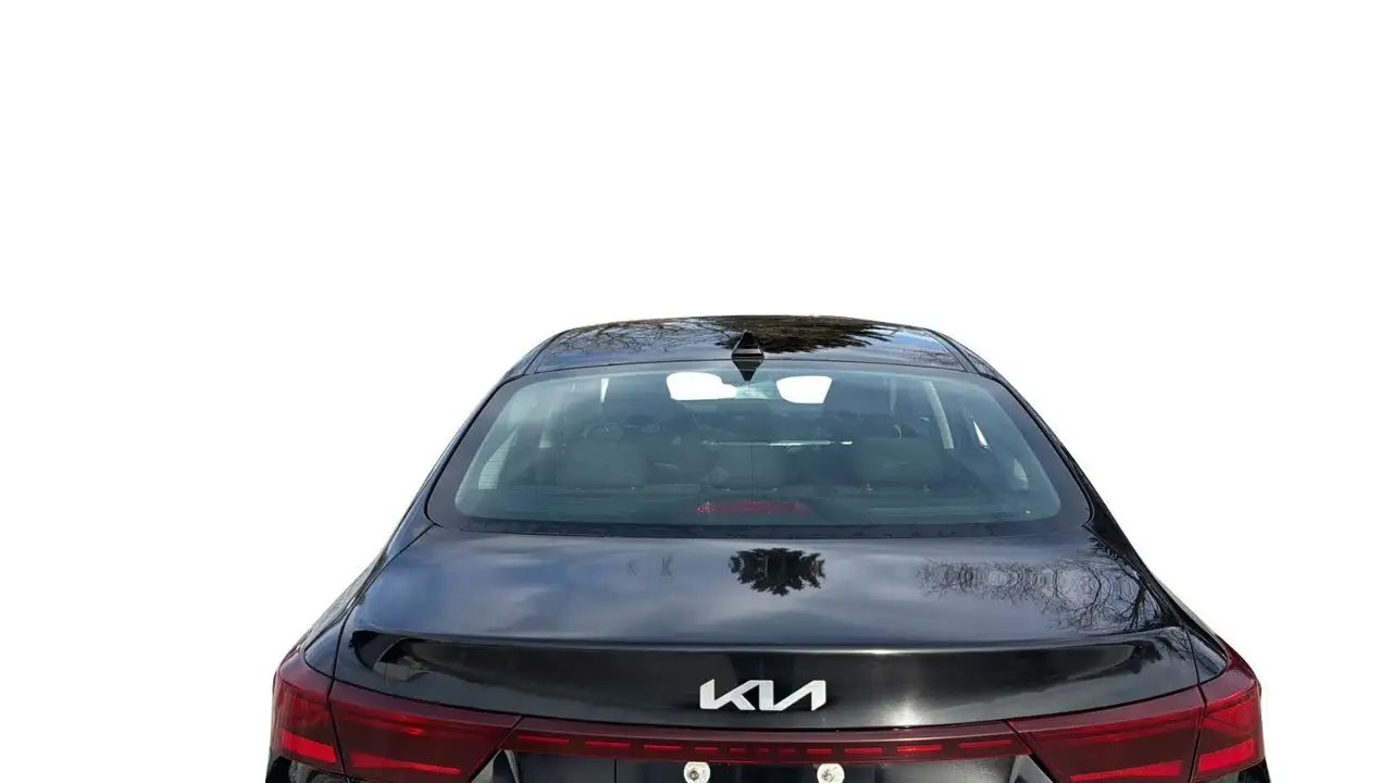 Kia Forte снимка Kia Forte