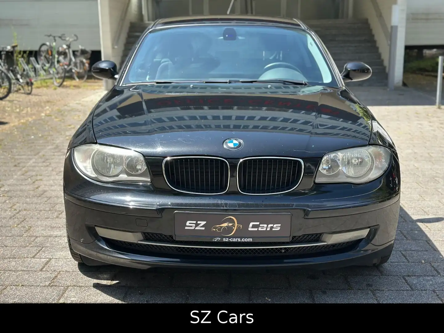 BMW 116 i Lim. 3 Türer*KLIMA*SHZ* Schwarz - 2