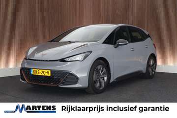 Essential 204pk 62 kWh Carplay Parkeersensoren