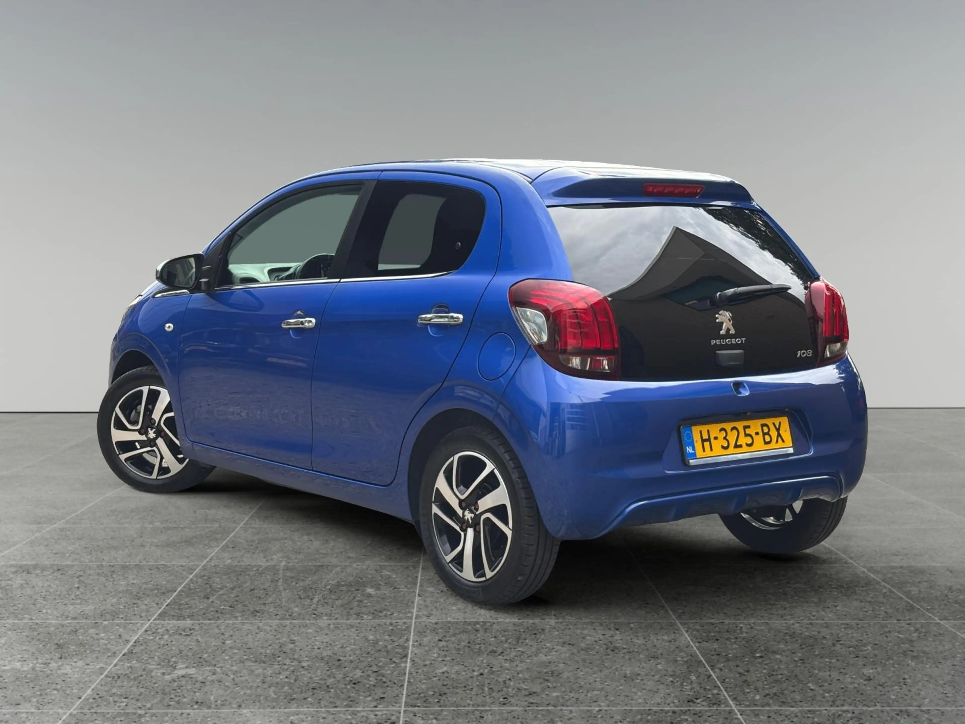 Peugeot 108 5-deurs Allure 1.0 e-VTi 72pk | CAMERA | KEYLESS E — photo 3