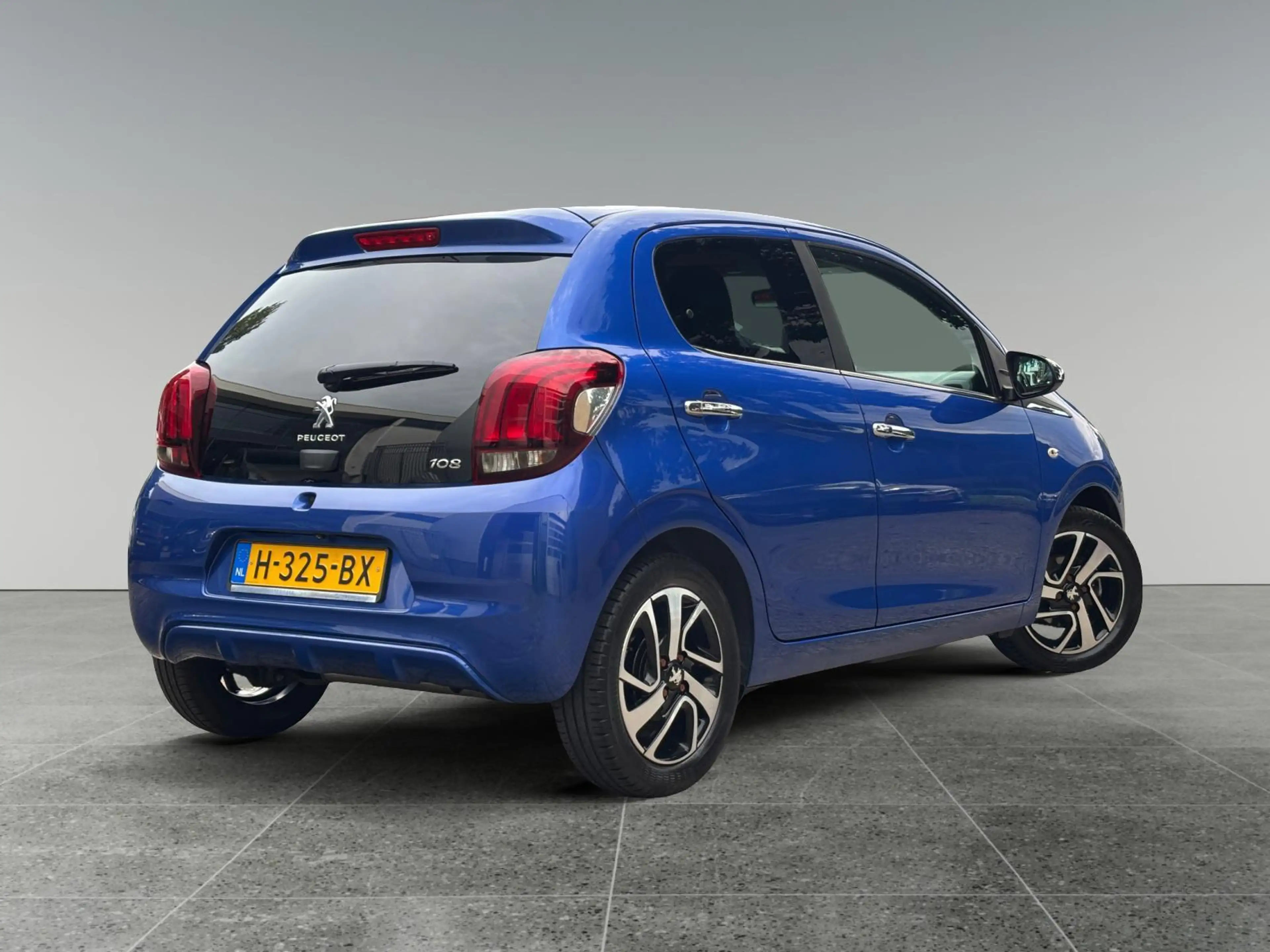 Peugeot 108 5-deurs Allure 1.0 e-VTi 72pk | CAMERA | KEYLESS E — photo 6