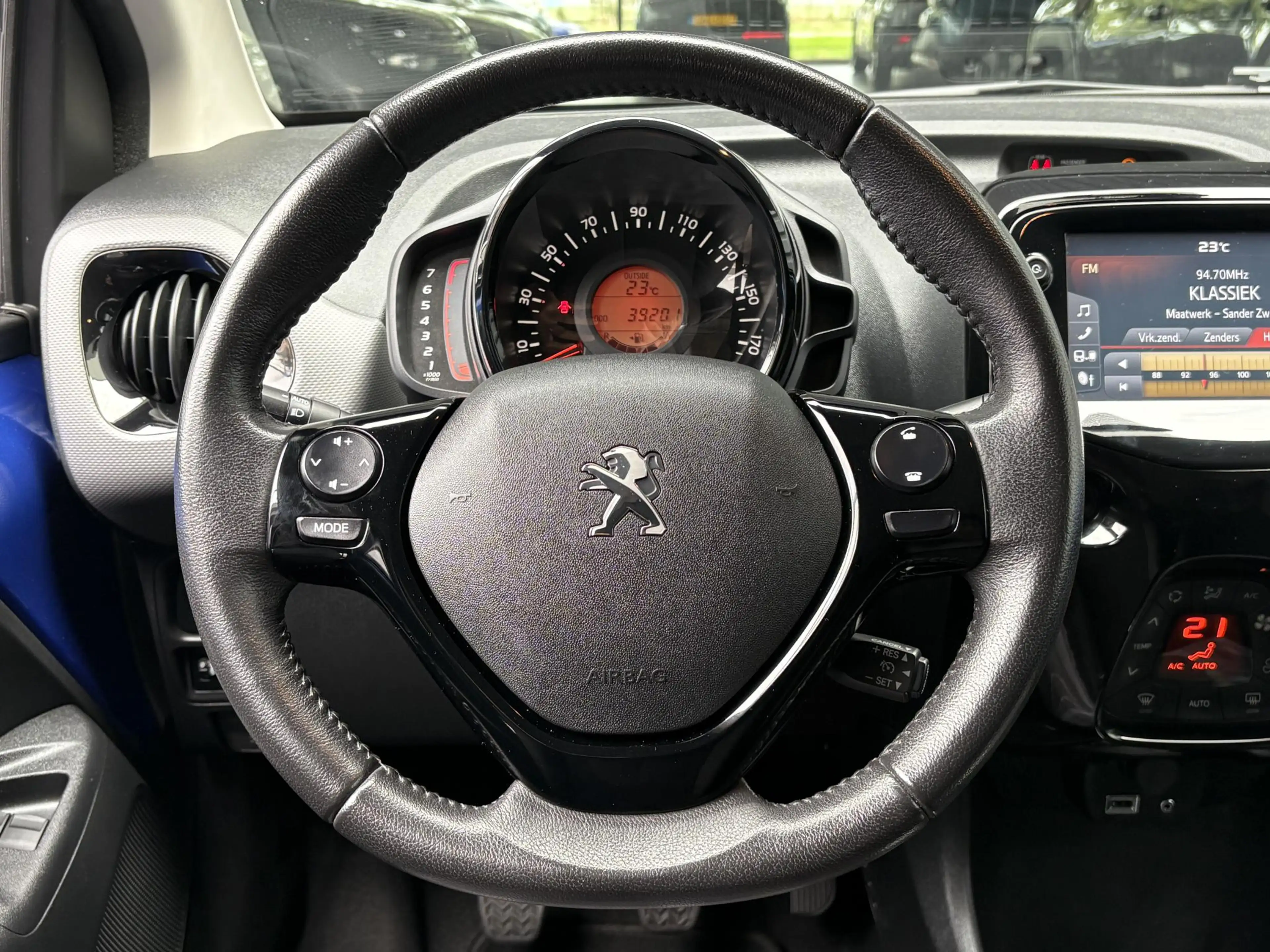 Peugeot 108 5-deurs Allure 1.0 e-VTi 72pk | CAMERA | KEYLESS E — photo 14