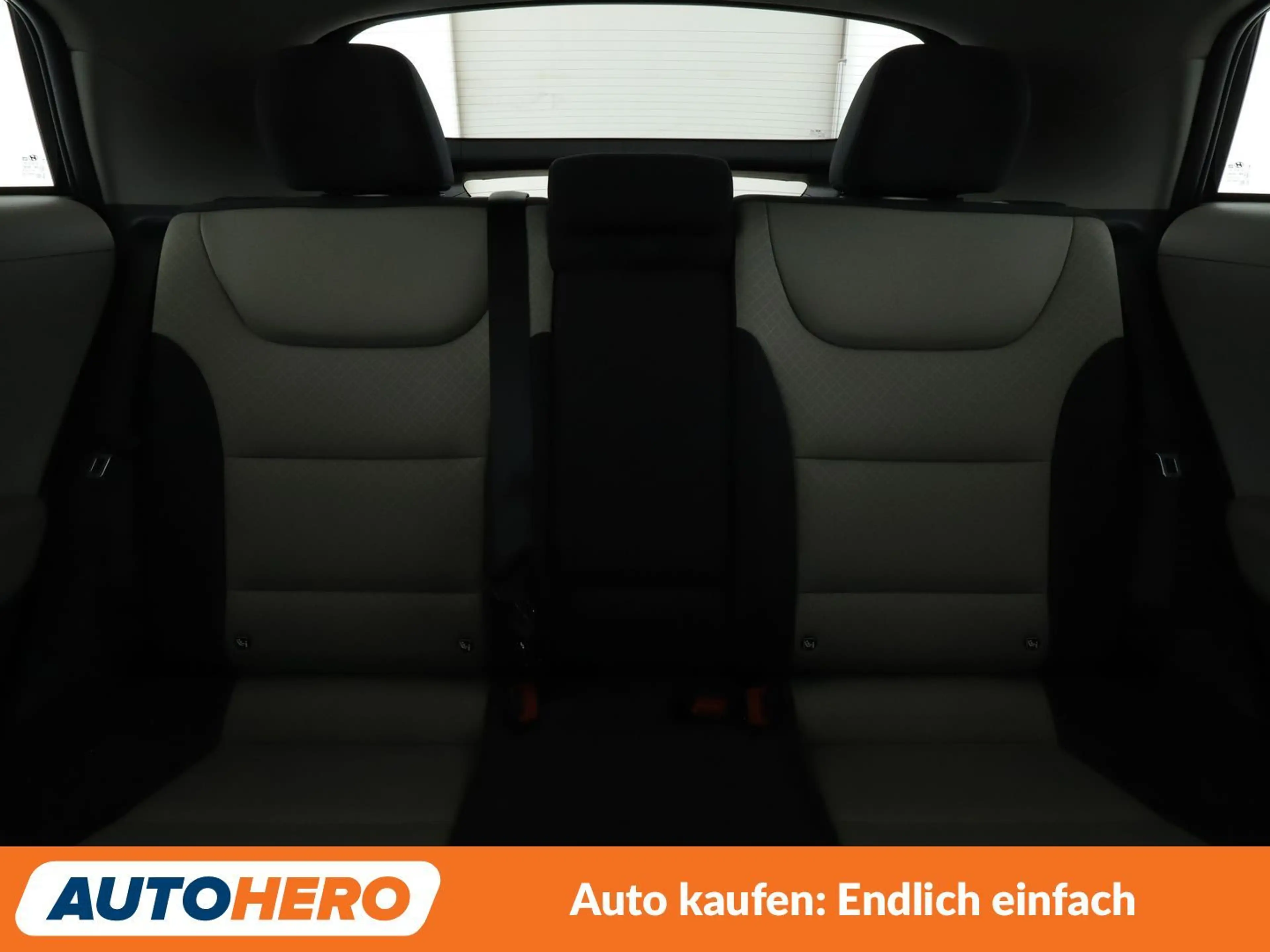 Hyundai IONIQ 1.6 Hybrid Style Aut.*NAV*ACC*PDC*SHZ*ALU*KLIMA* — photo 15