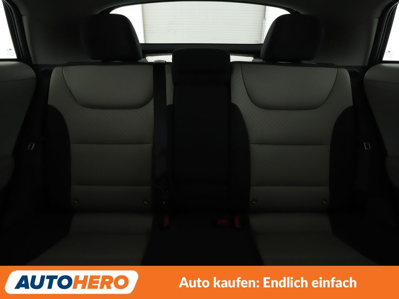 Hyundai IONIQ 1.6 Hybrid Style Aut.*NAV*ACC*PDC*SHZ*ALU*KLIMA* — photo 15
