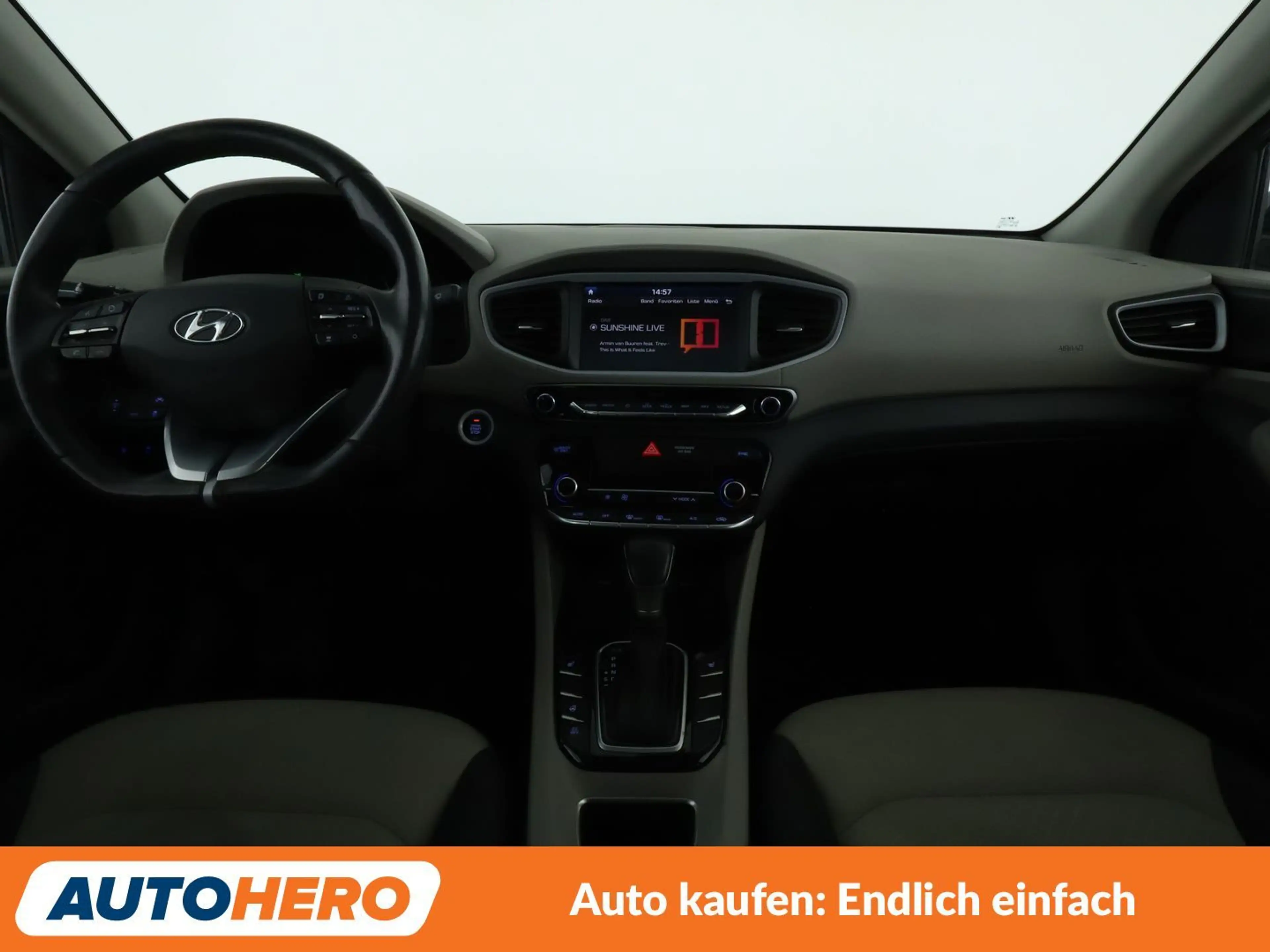 Hyundai IONIQ 1.6 Hybrid Style Aut.*NAV*ACC*PDC*SHZ*ALU*KLIMA* — photo 12