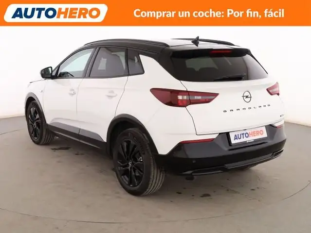 Opel Grandland view 4