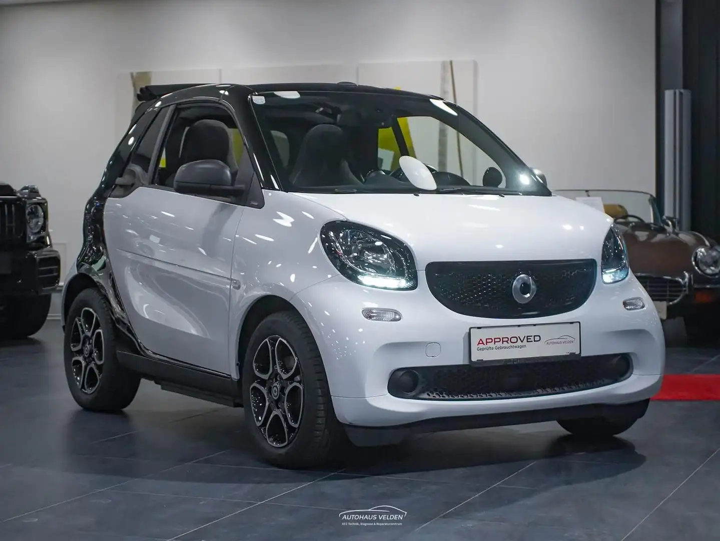 smart forTwo Fortwo Cabrio ed Weiß - 1
