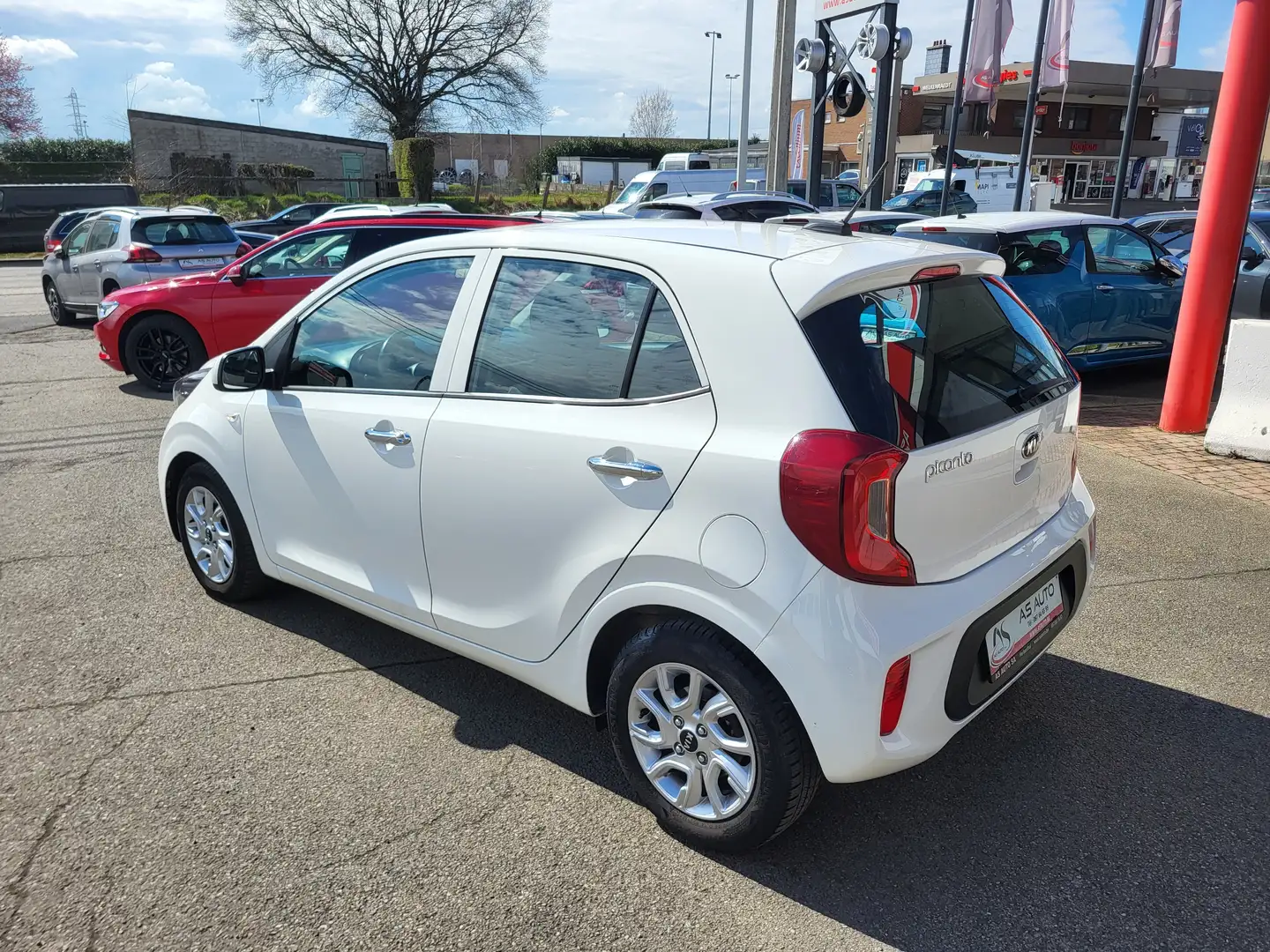 Kia Picanto 5P 1.0i 67cv Fusion + Navigation Wit - 2