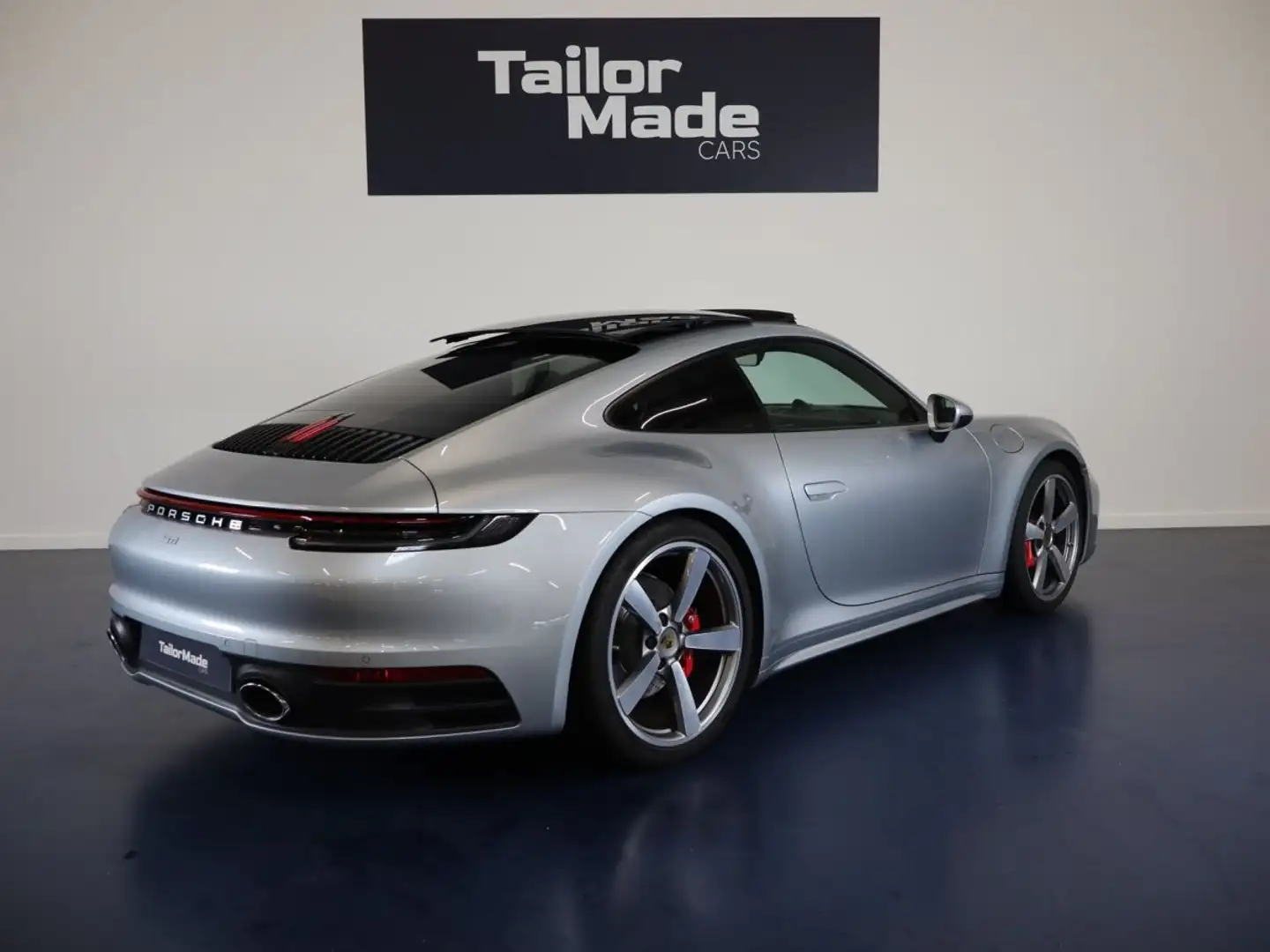 Porsche 911 Carrera S - 2