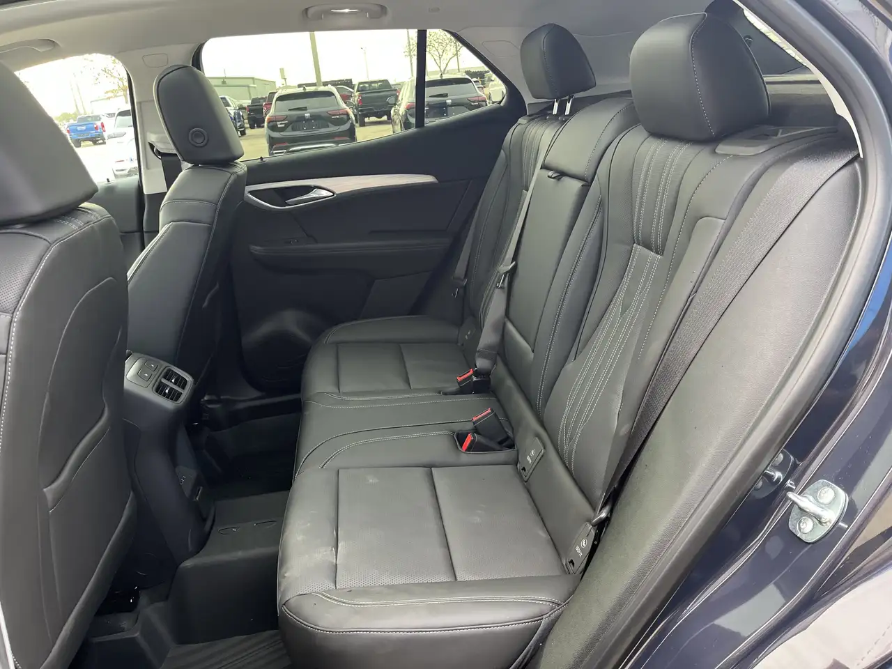 Buick Envision снимка Buick Envision