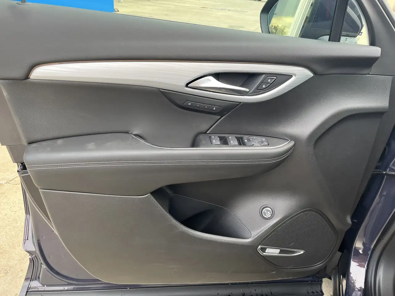 Buick Envision снимка Buick Envision