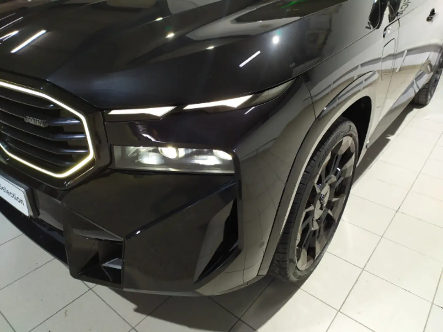 BMW XM 50e Zwart - 2