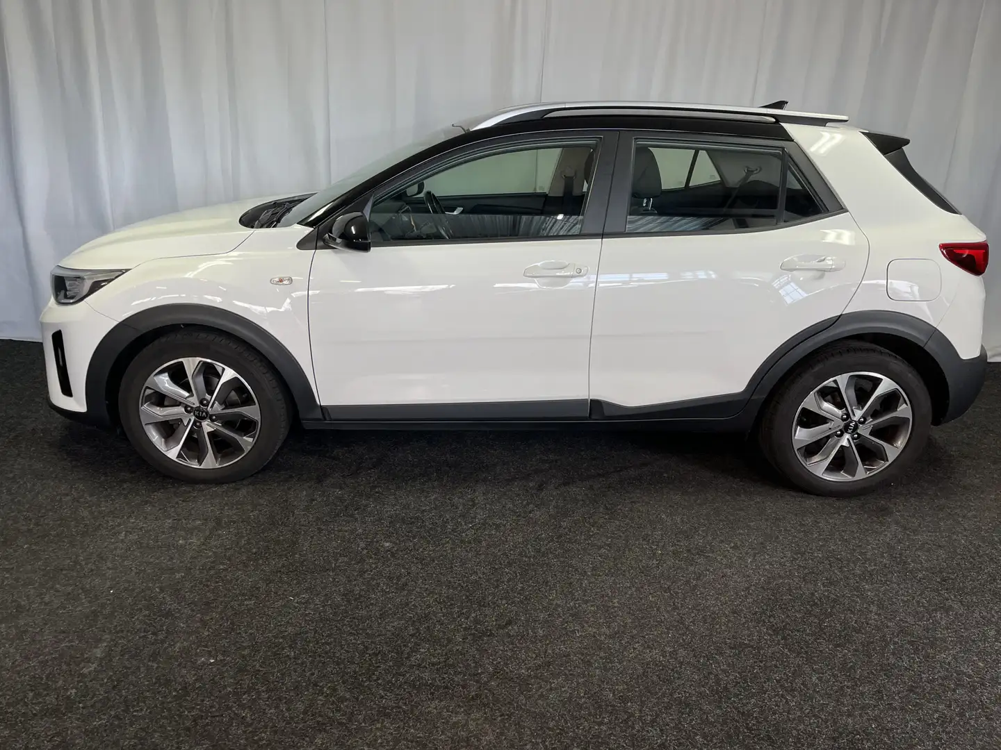 Kia Stonic 1.0 T-GDi DynamicLine 1E EIGN/AIRCO/AUTOMAAT/APPLE Blanc - 2