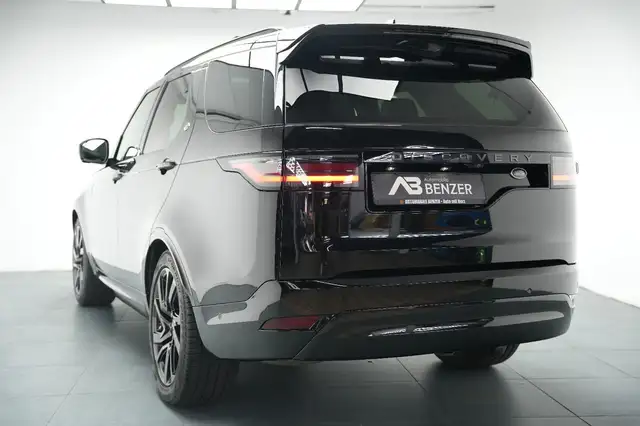 Land Rover Discovery view 8