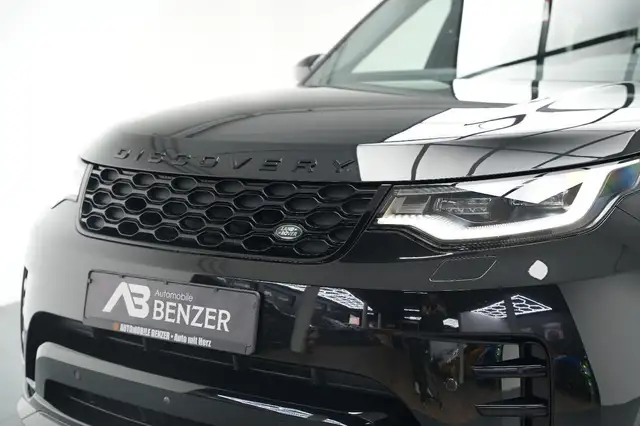 Land Rover Discovery view 5