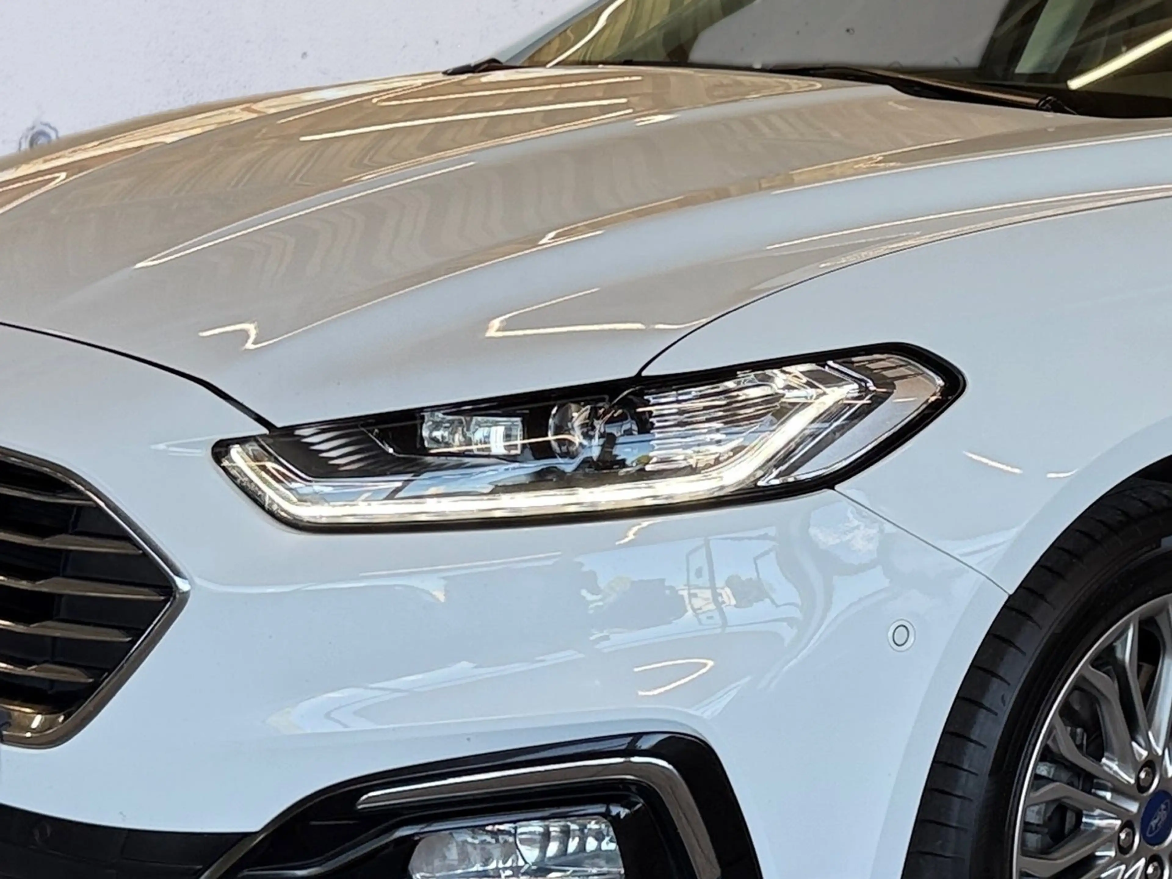 Ford Mondeo 2.0 EcoBlue Titanium Xenon+Shz.+Tempom. — photo 5