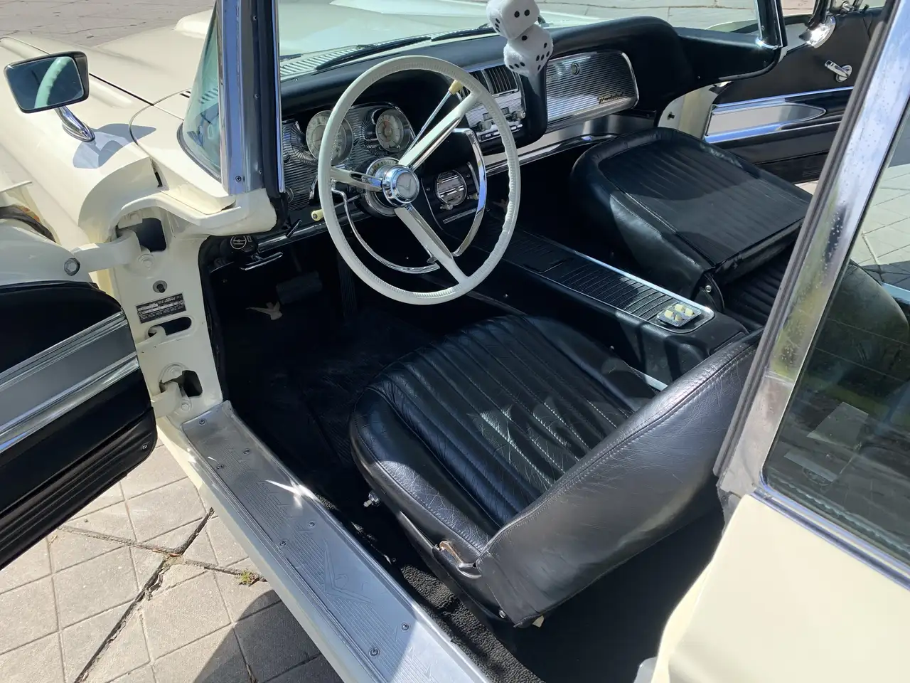 Ford Thunderbird 1960, foto 10