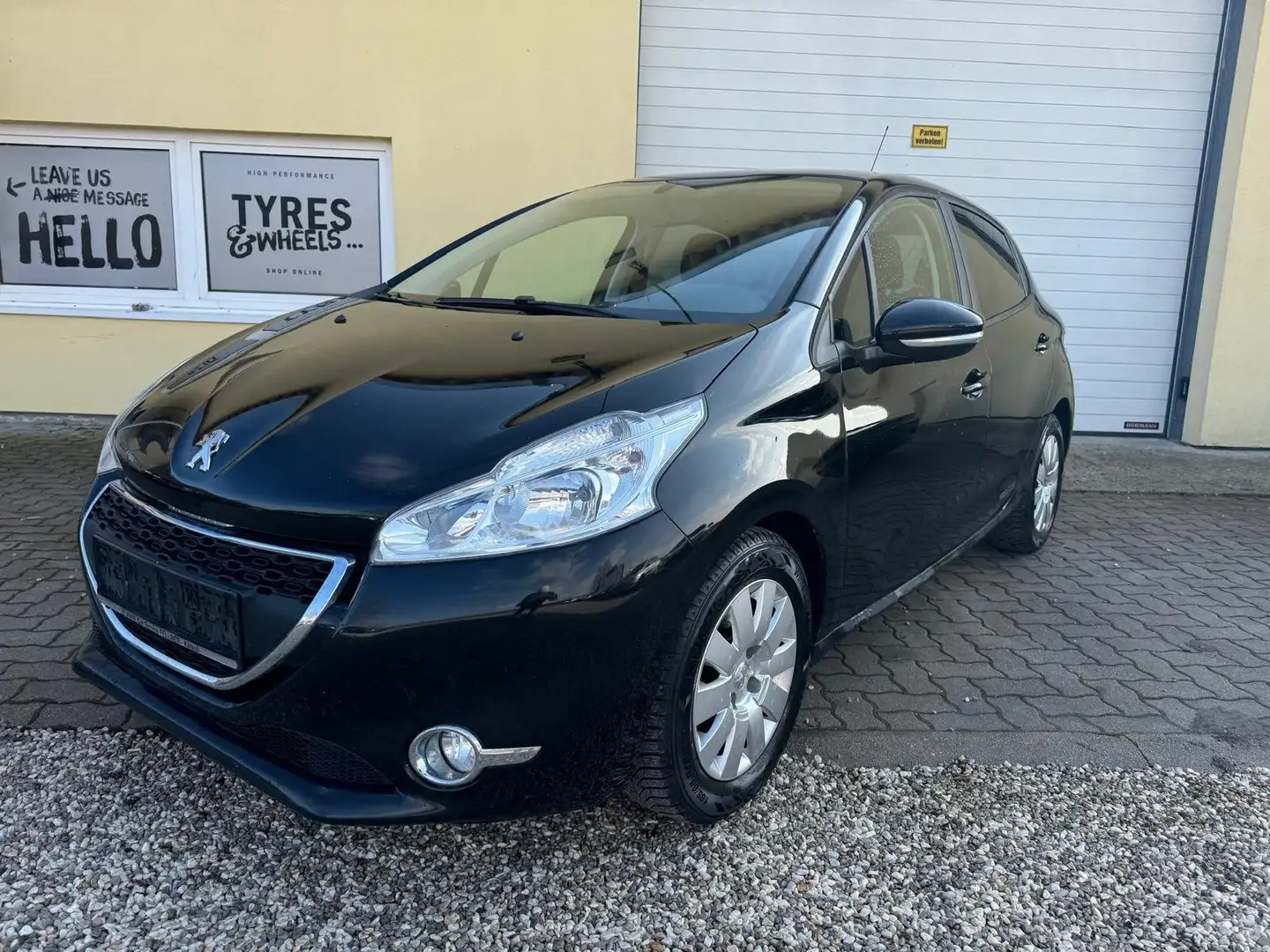 Peugeot 208 Ö3-Edition, Pickerl Neu *** Noir - 1