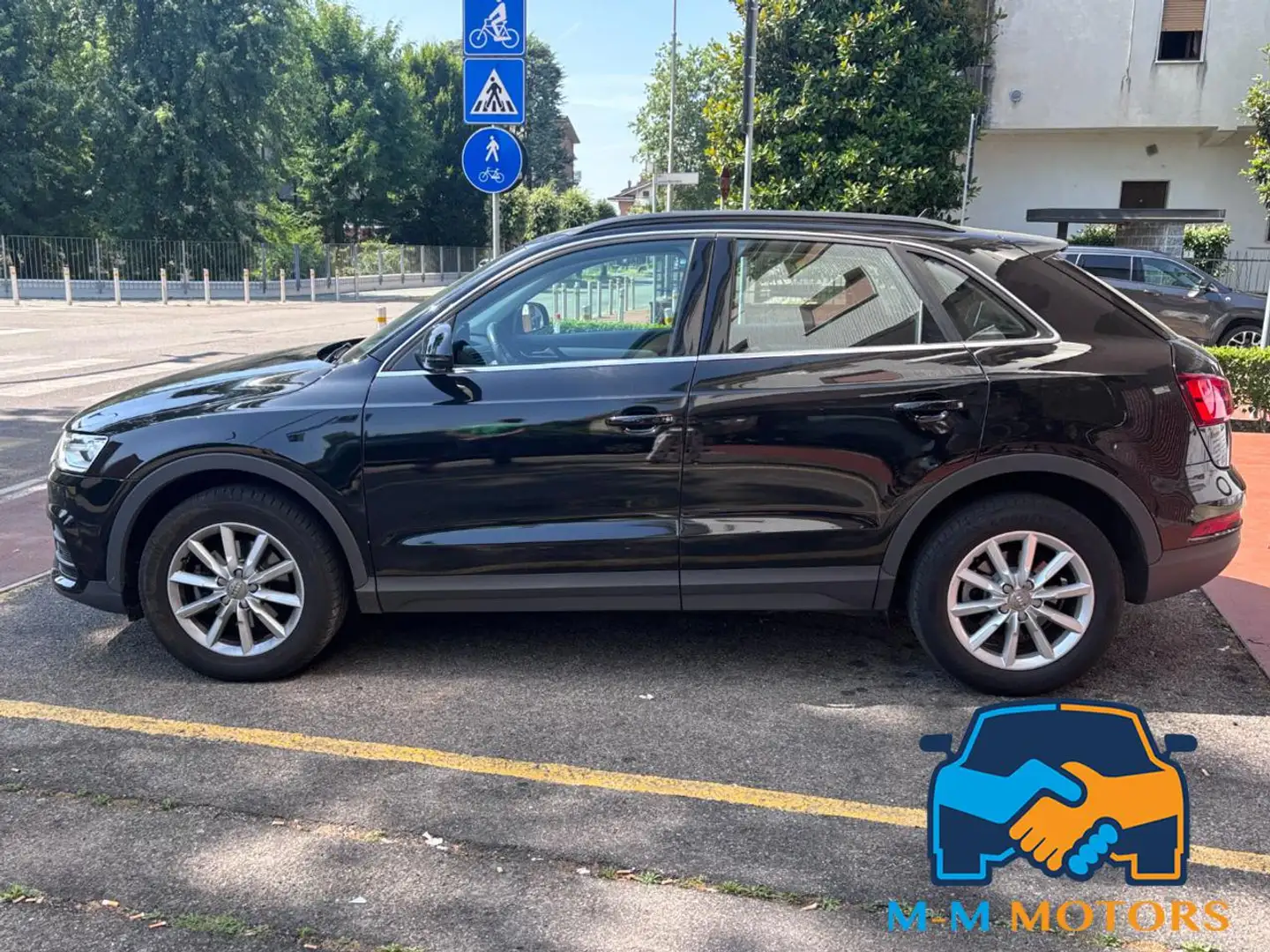 Audi Q3 2.0 TDI 150 CV Business Nero - 2
