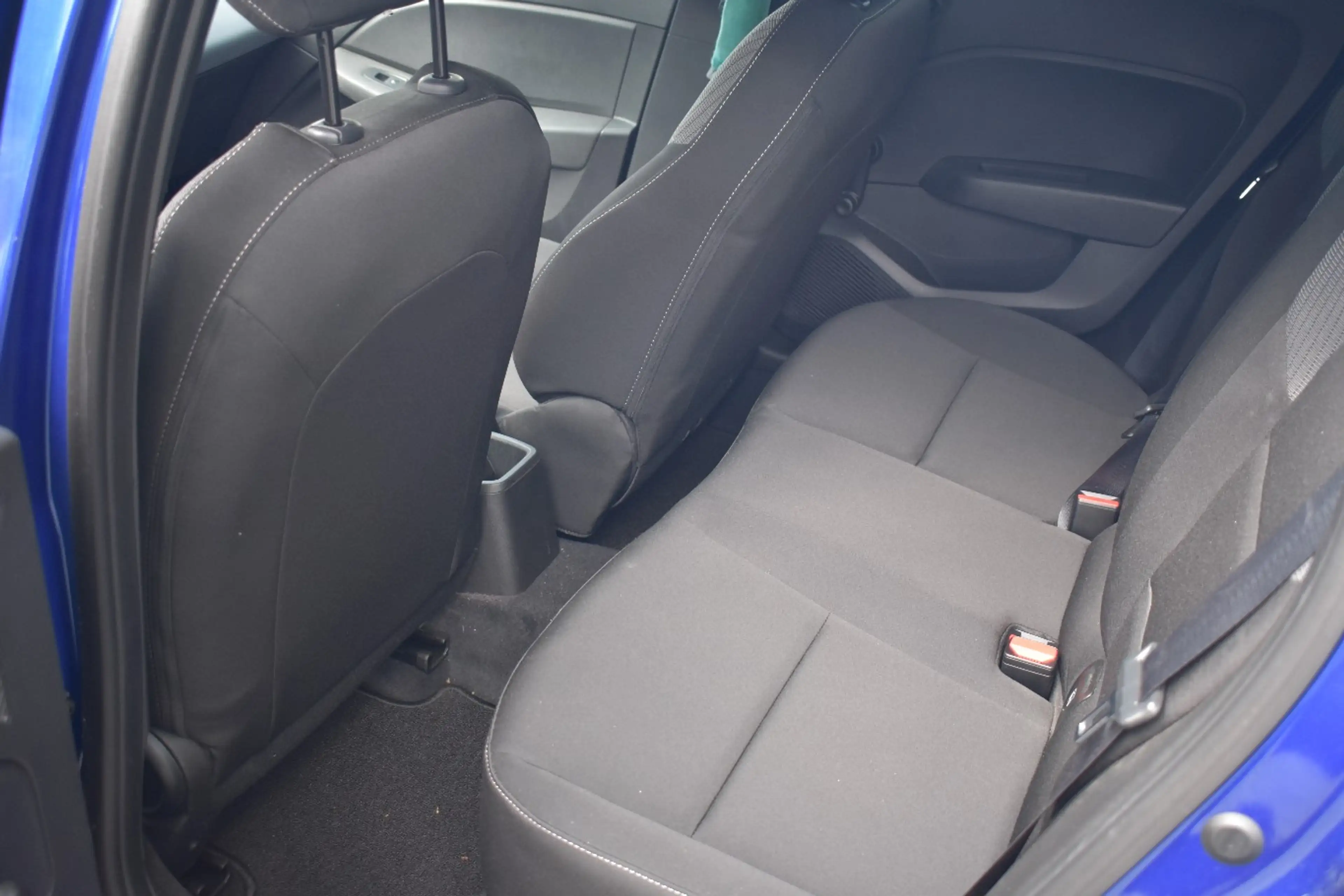 Mitsubishi Colt BASIS 1.0 Benziner 5-Gang — photo 13