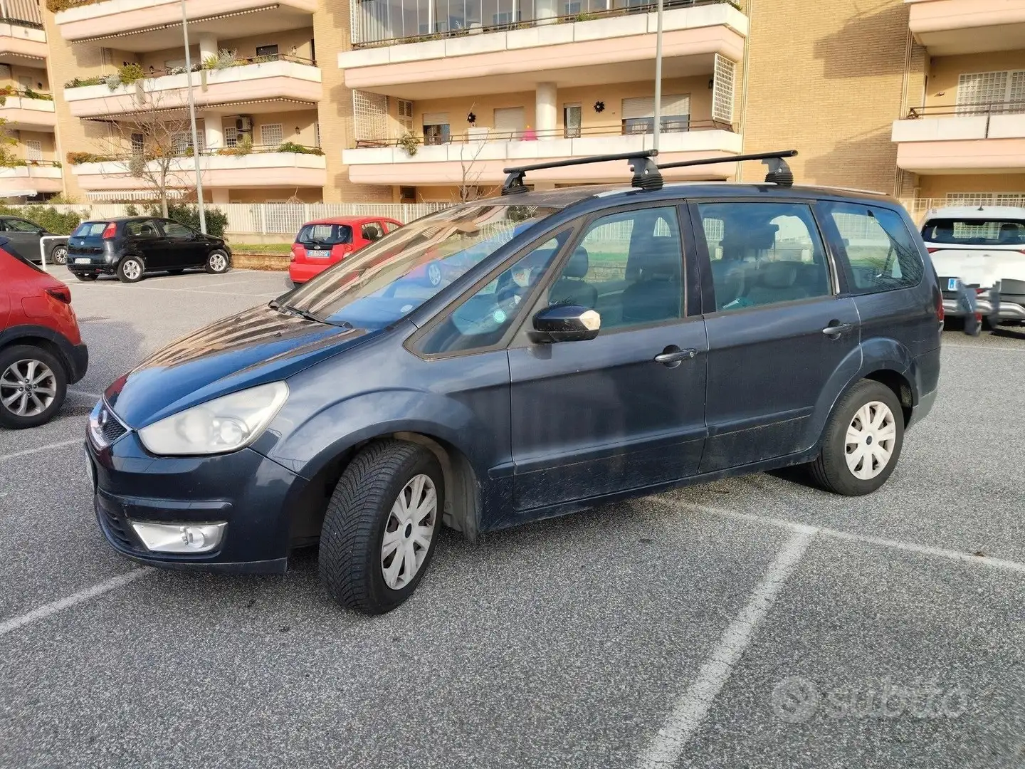 Ford Galaxy 2.0 tdci Ghia dpf - 1