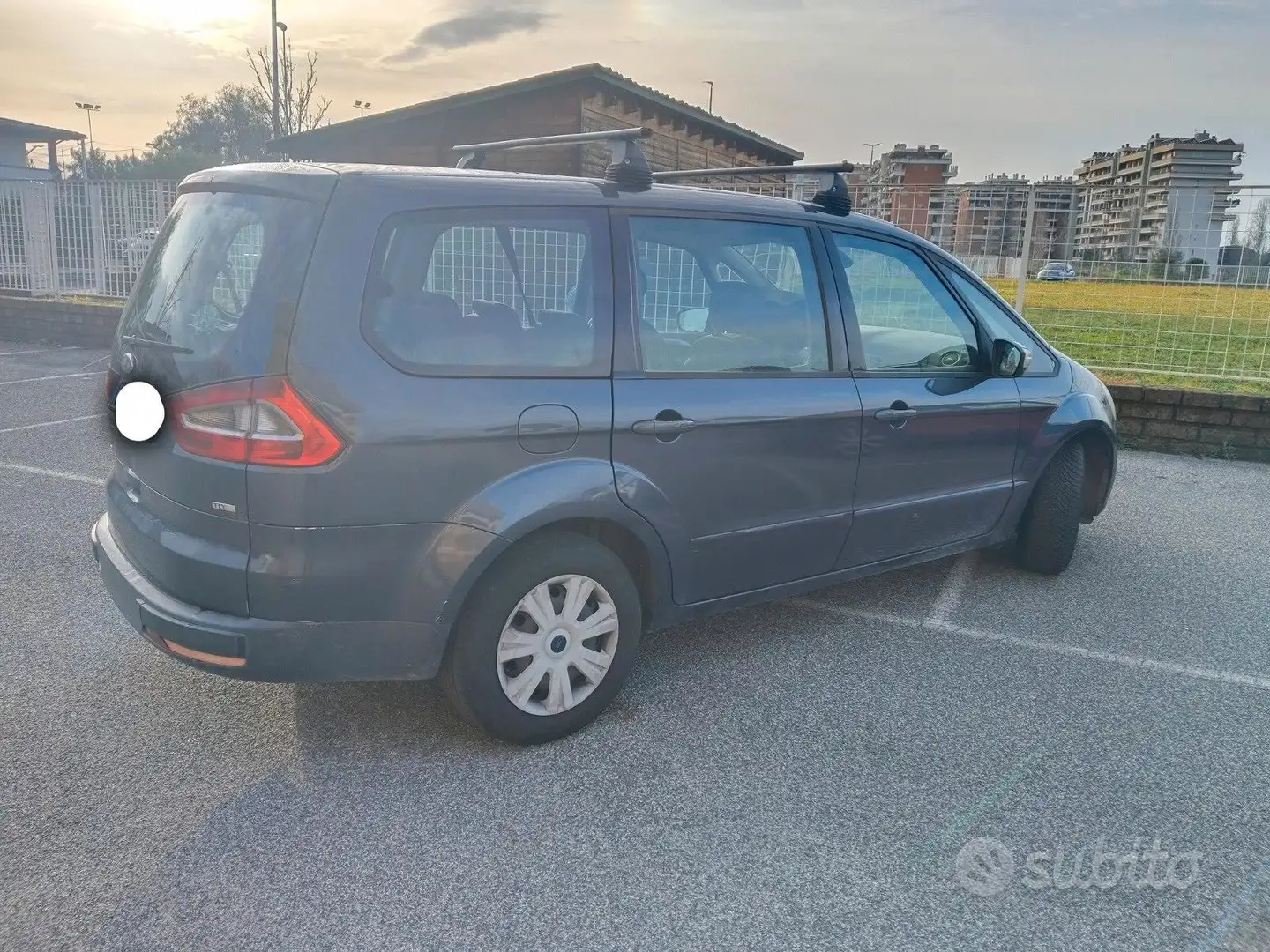 Ford Galaxy 2.0 tdci Ghia dpf - 2
