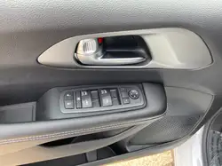 Chrysler Grand Caravan 2027 — фото 11