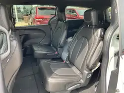 Chrysler Grand Caravan 2027 — фото 14
