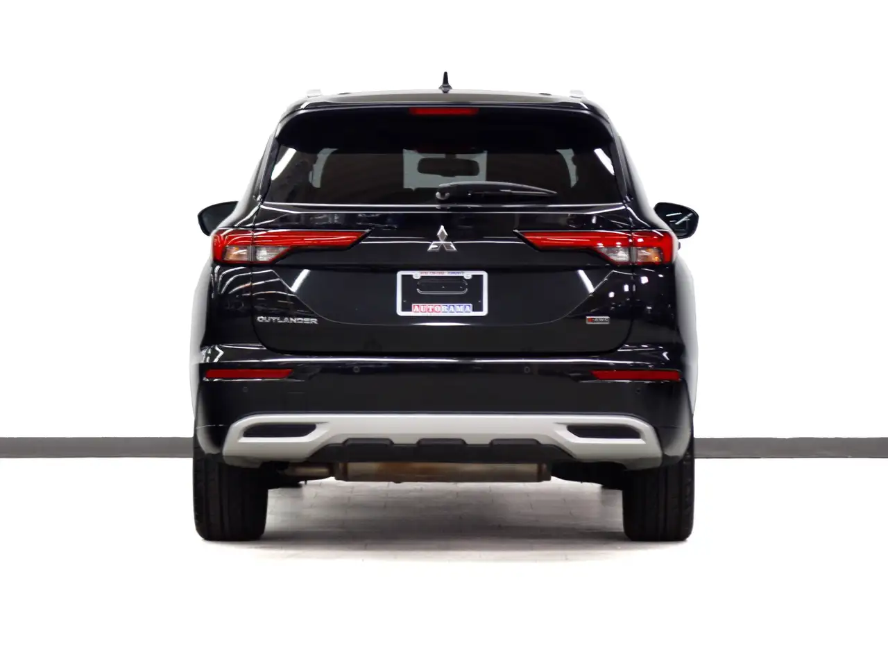 Mitsubishi Outlander снимка Mitsubishi Outlander