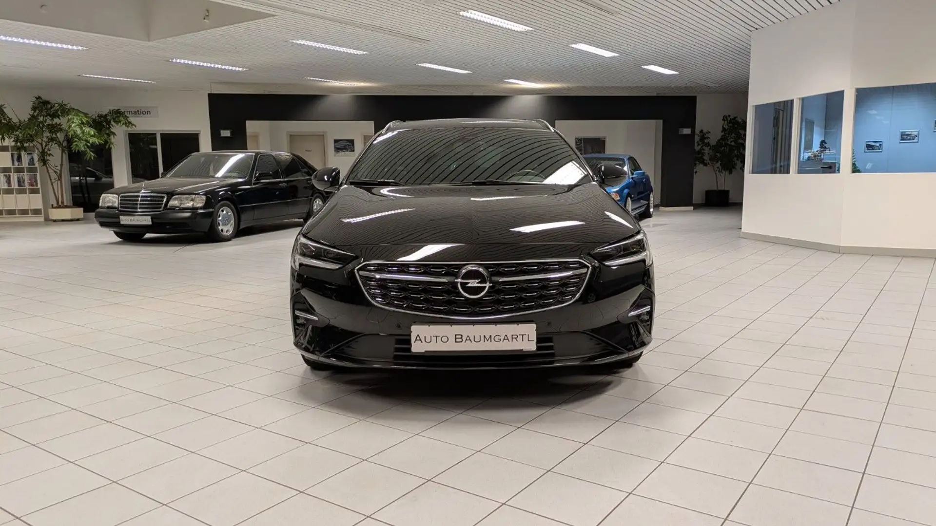 Opel Insignia B SportsTourer Elegance LED/Navi/Kamera Schwarz - 2