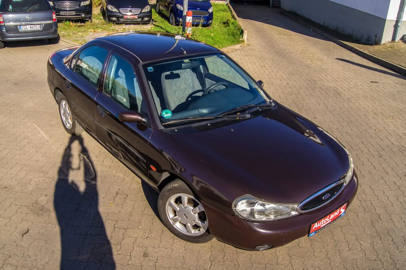Ford Mondeo 2.0 16V Ghia Auto+Klima+TUV:10/2025 Violet - 2