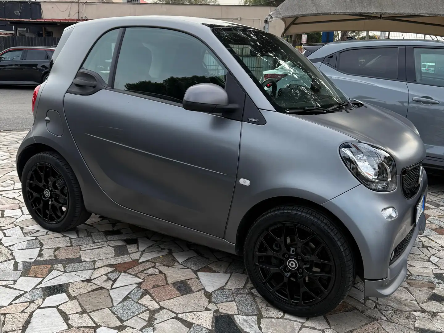 smart forTwo Fortwo III 2015 1.0 Superpassion 71cv twinamic Gris - 2
