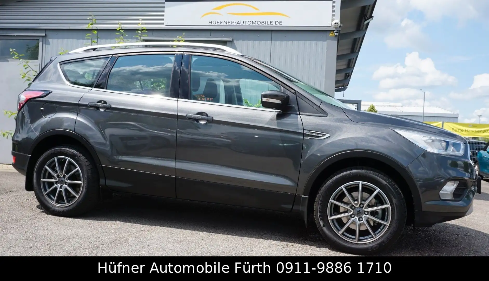 Ford Kuga cool & connect*ACC*Navi*Panorama*SH*PDC* Gris - 1