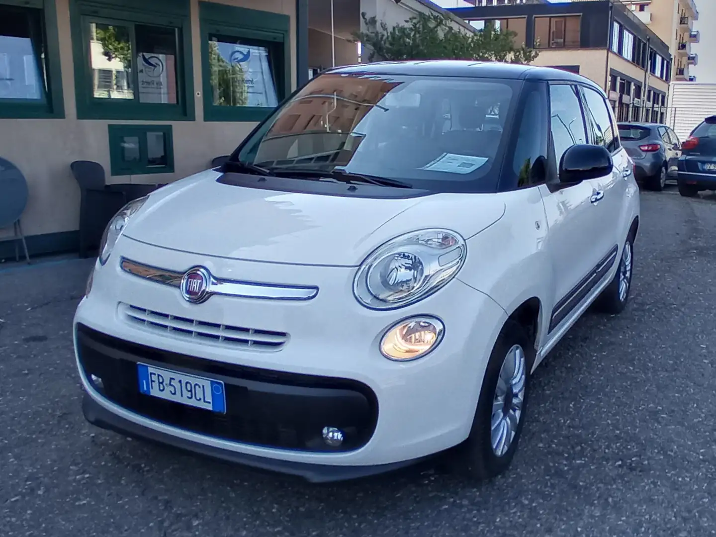 Fiat 500L 500L 0.9 t.air t. natural power Lounge 80cv Bianco - 1