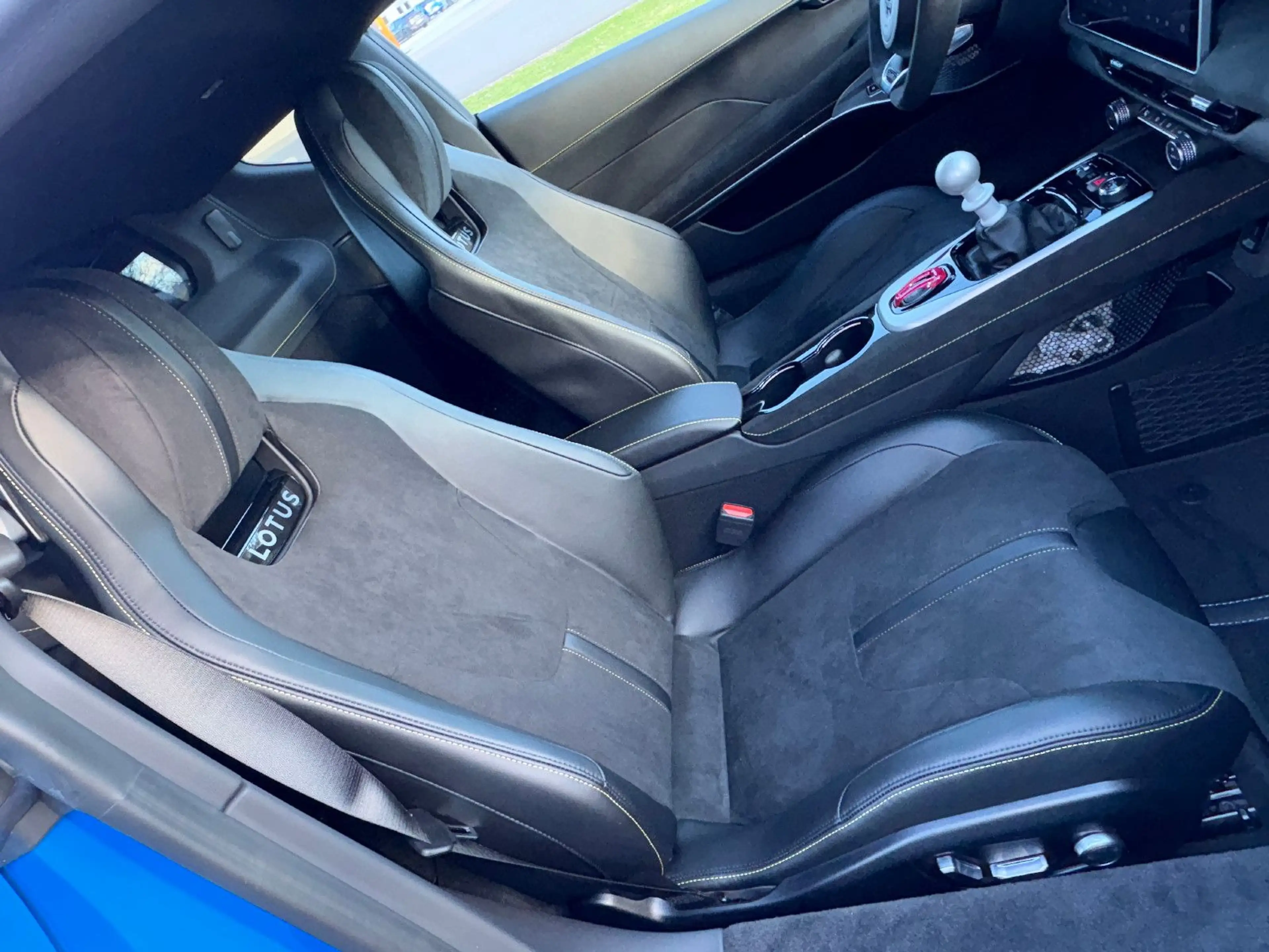 Lotus Emira V6 SE, Lotus am Ring by Komo-Tec GmbH — photo 15