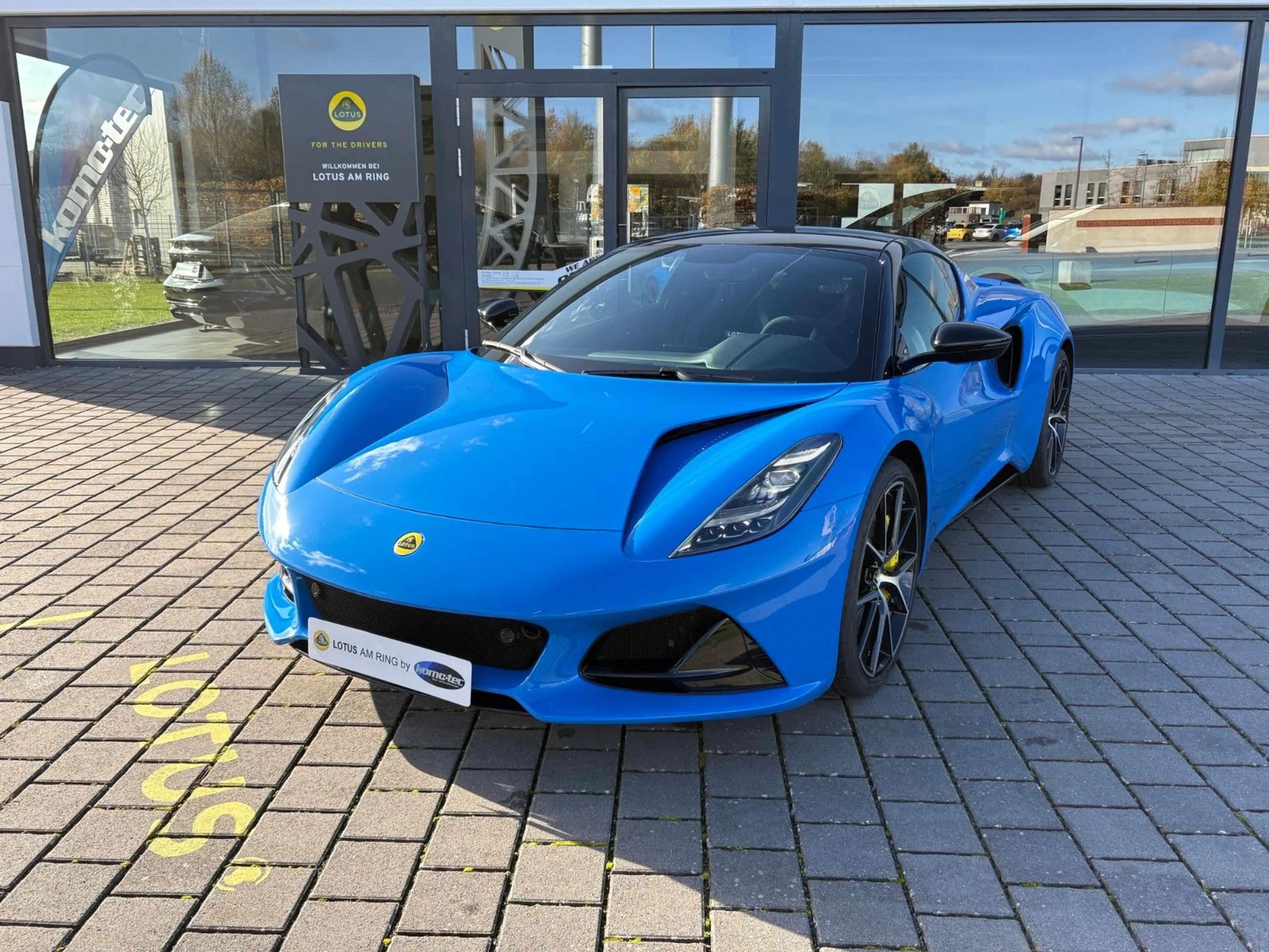 Lotus Emira V6 SE, Lotus am Ring by Komo-Tec GmbH — photo 2
