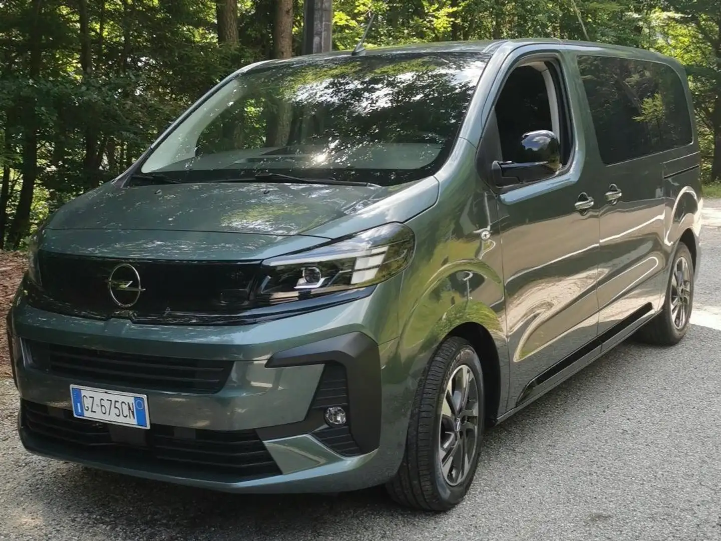 Opel Zafira Life L2H1 BUSINESS EDITION 2.0 D L2H1 zelena - 2