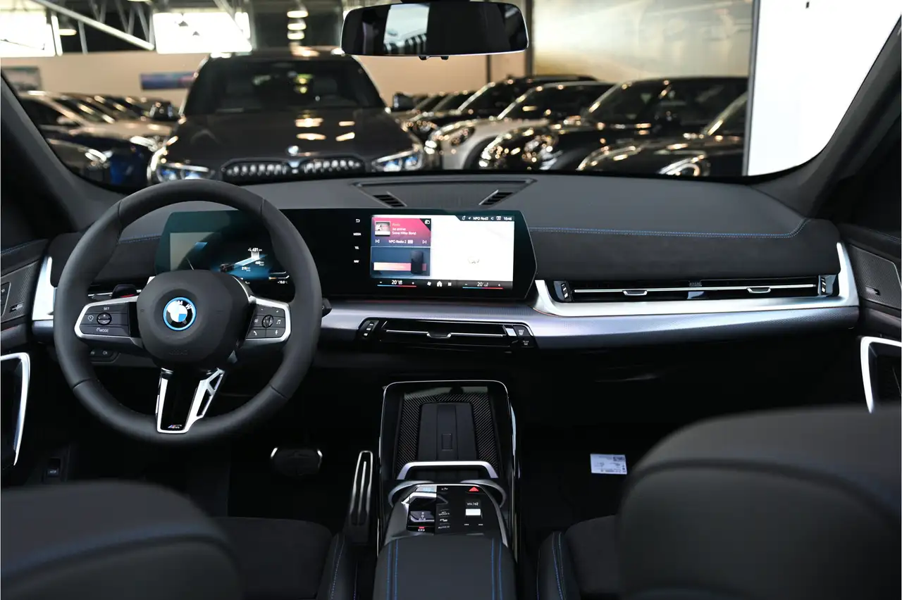 BMW iX1 2026