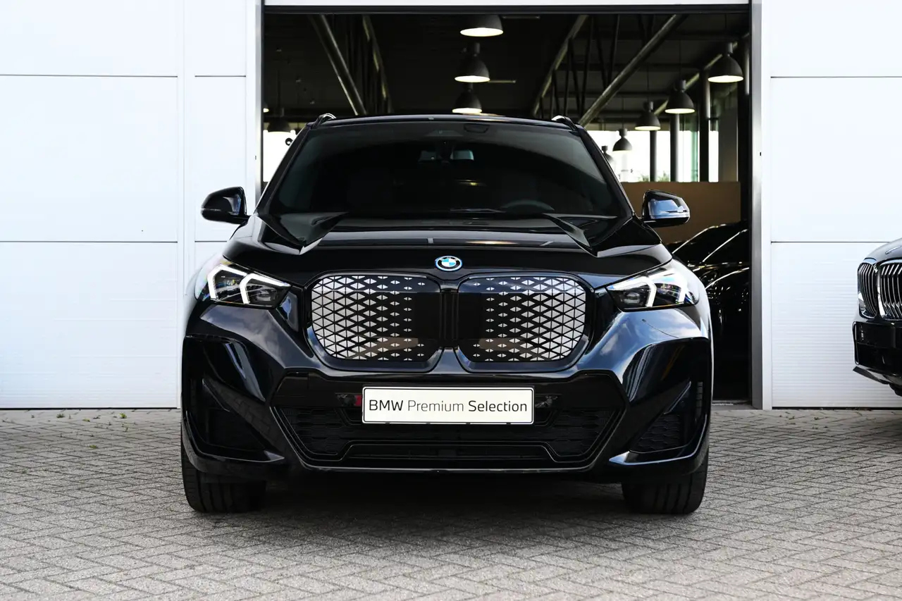 BMW iX1 2026
