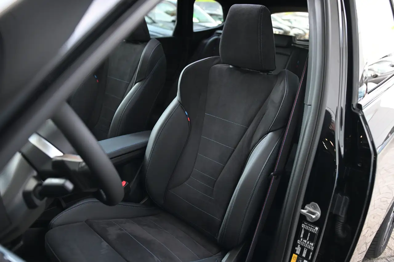 BMW iX1 2026
