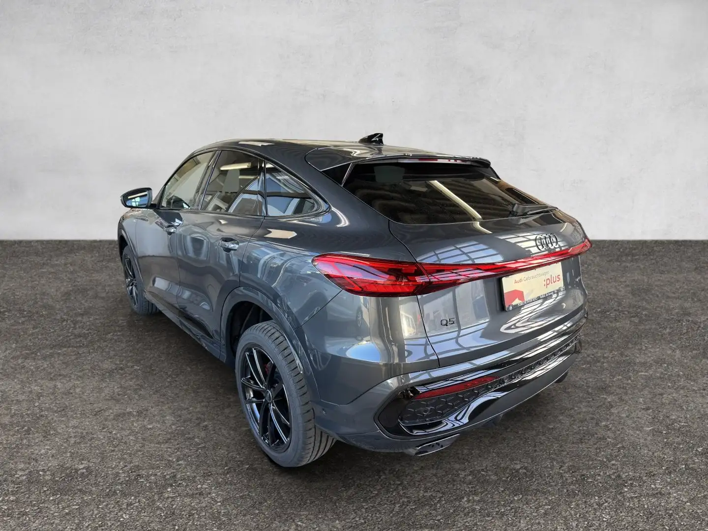 Audi Q5 TFSI quattro 150 kW Grau - 2