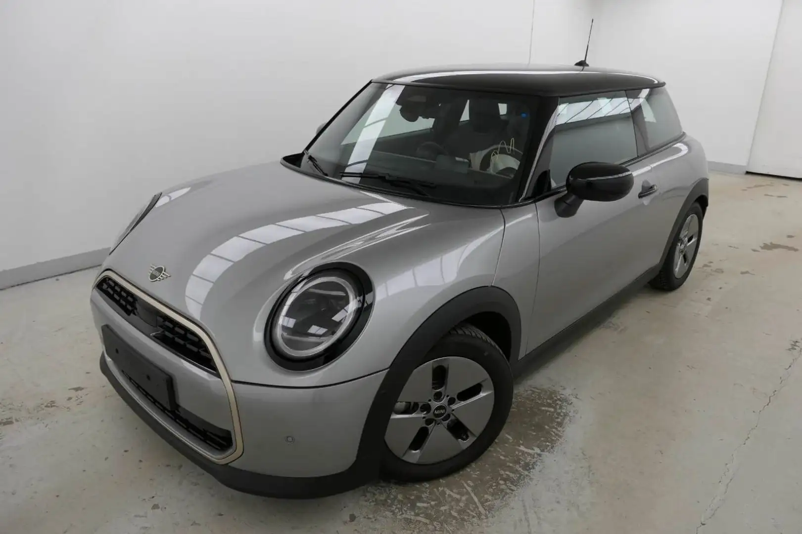 MINI Cooper C Favoured Trim TMP HUD SHZ KZU NAVI Silber - 2
