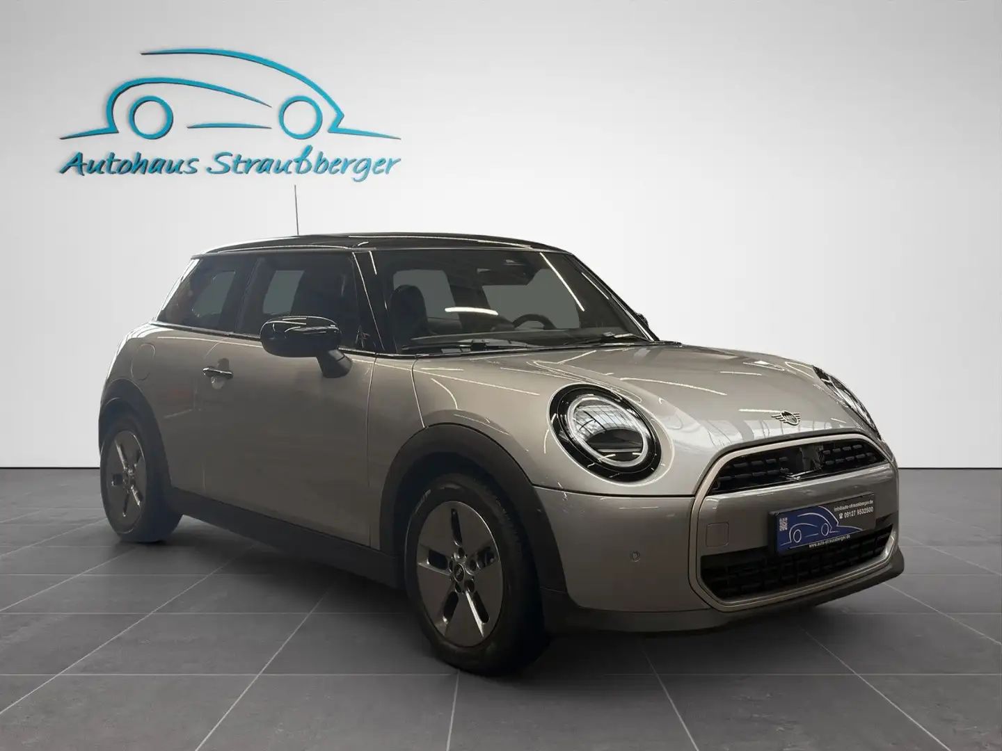 MINI Cooper C Favoured Trim TMP HUD SHZ KZU NAVI Silber - 2