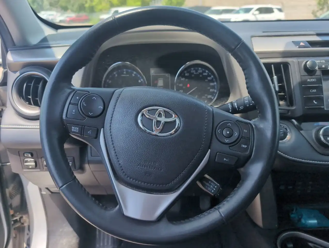 Toyota RAV 4 снимка Toyota RAV 4